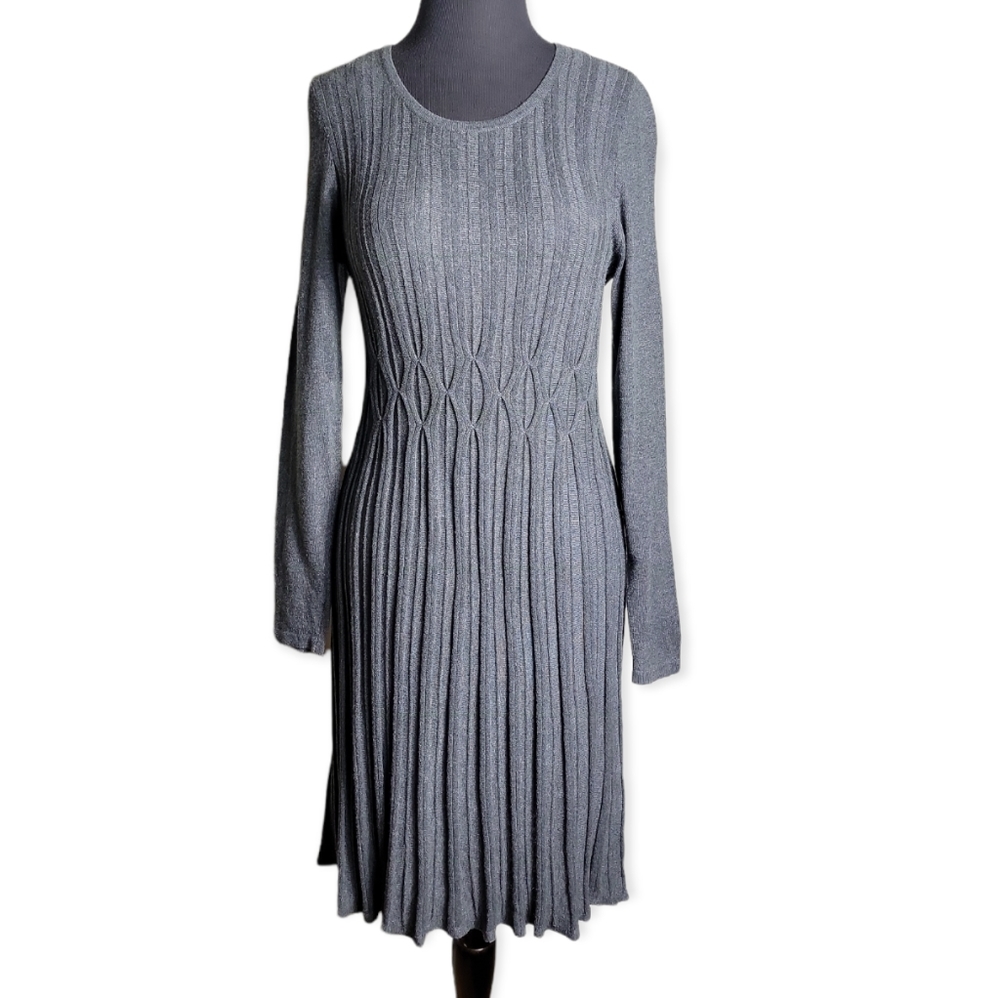 Daisy Fuentes gray fit flare long sleeve sweater dress size small